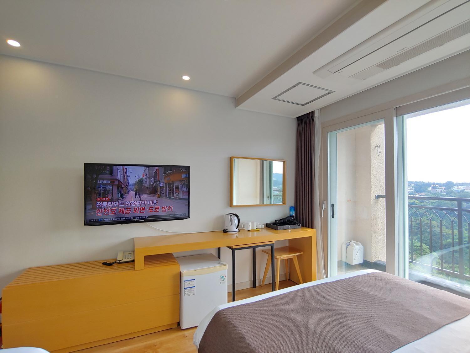 Jeju Lavender Hotel Seogwipo Eksteriør bilde