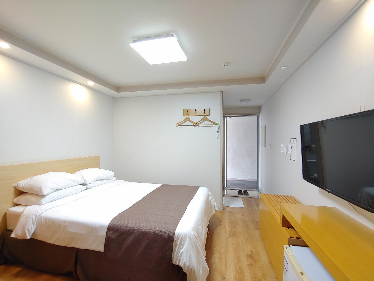 Jeju Lavender Hotel Seogwipo Eksteriør bilde