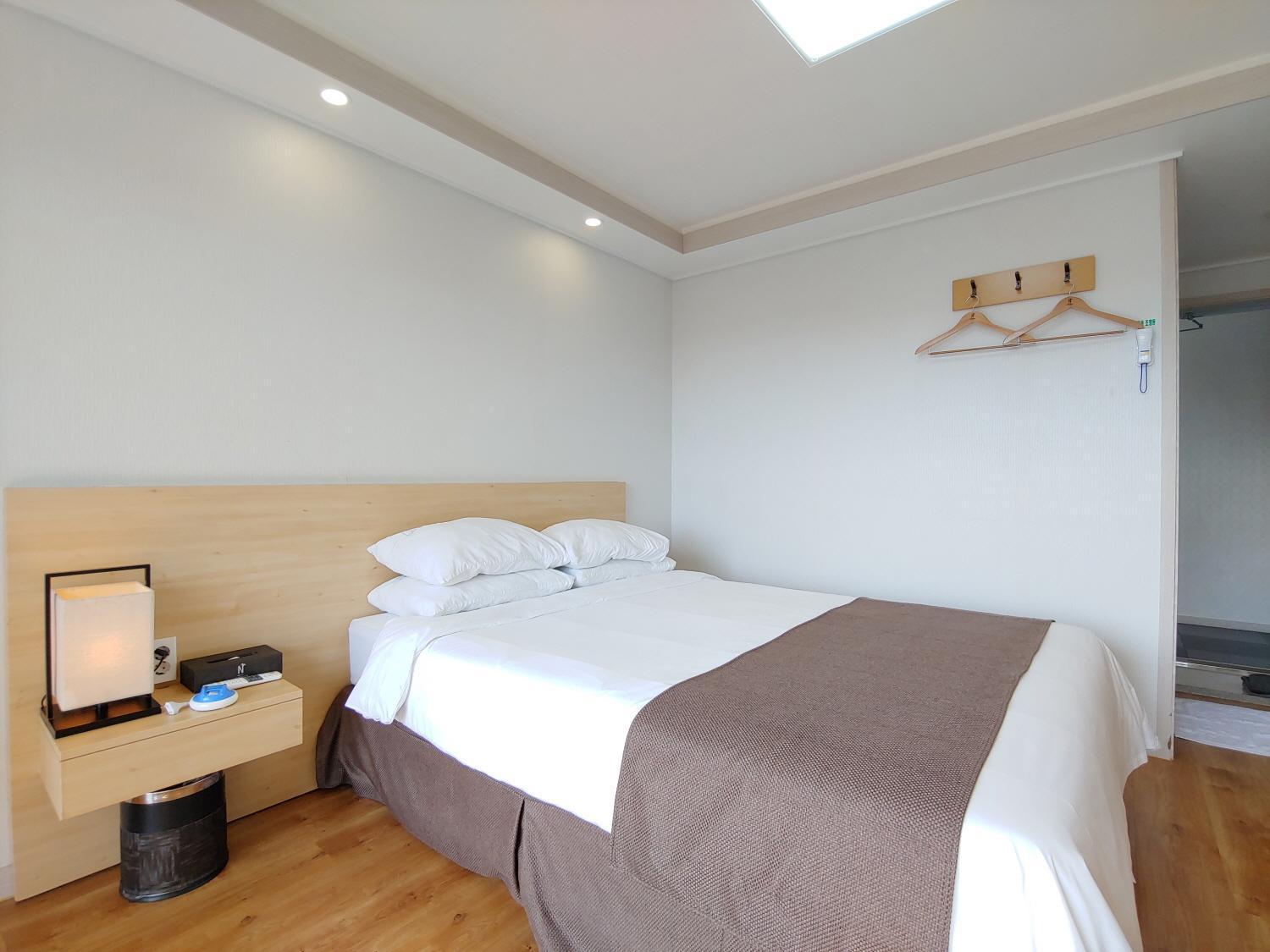 Jeju Lavender Hotel Seogwipo Eksteriør bilde